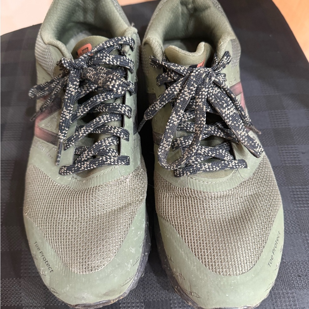 New Balance Green and Black Sneakers